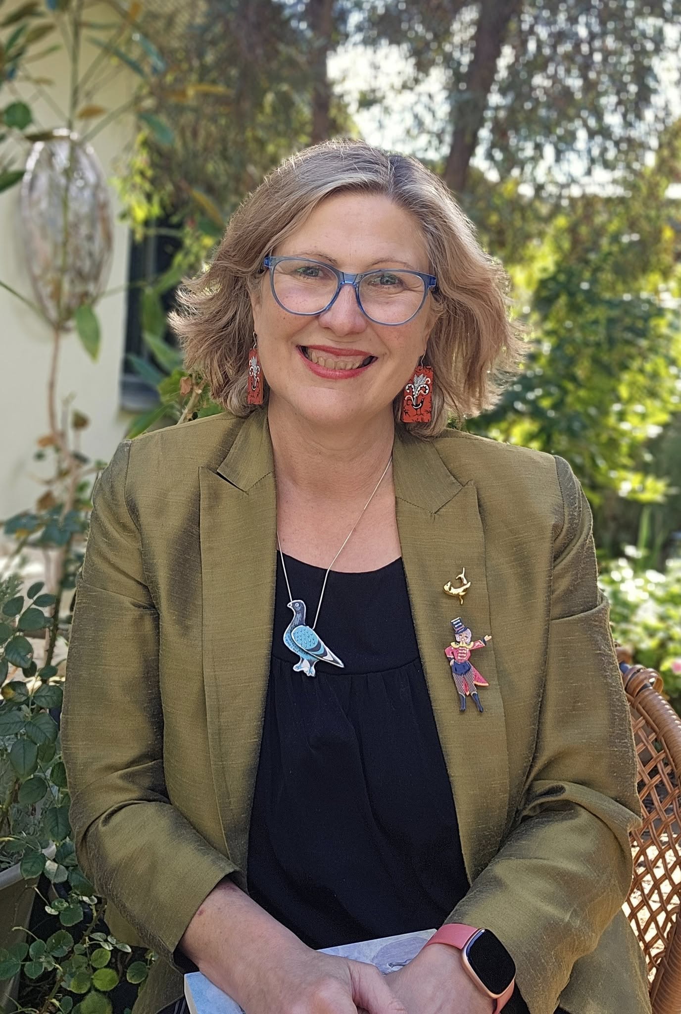 Dr Helen Edwards